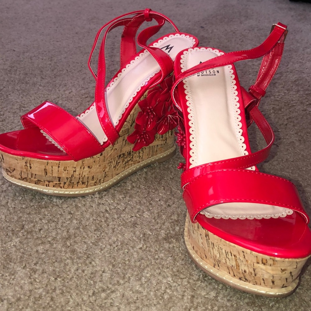 Red wedges